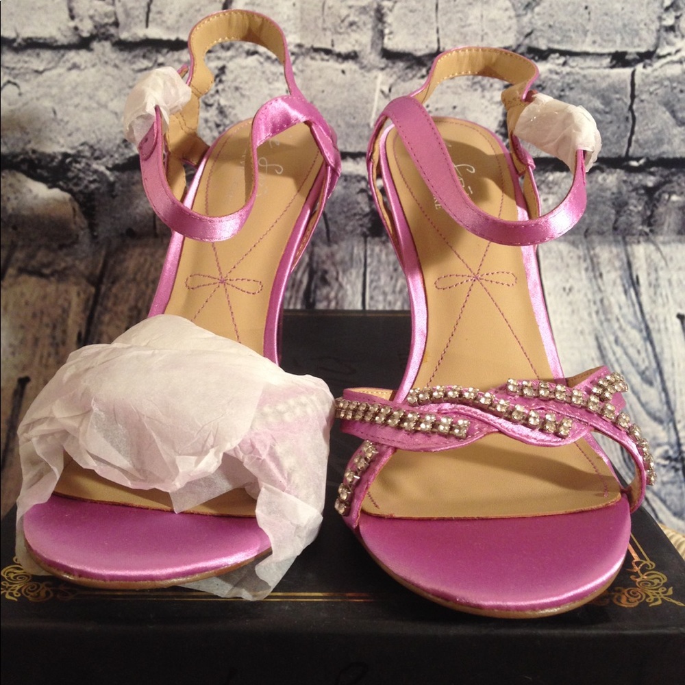 Le Soir Estee Lilac Stain Heels 8.5M Pour La Vic.